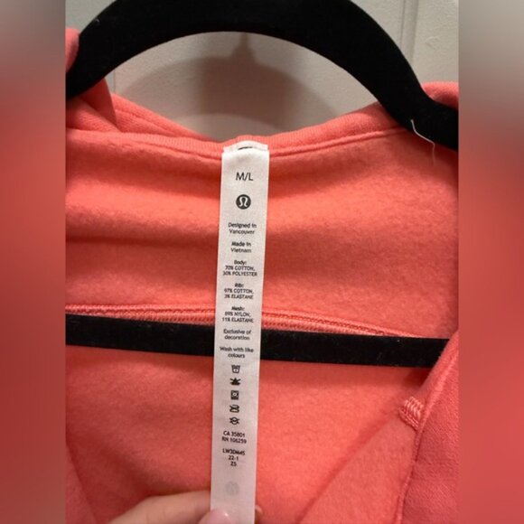 Lulu Lemon M/L Coral Scuba Hoodie. 💕⚡️ - Picture 3 of 4